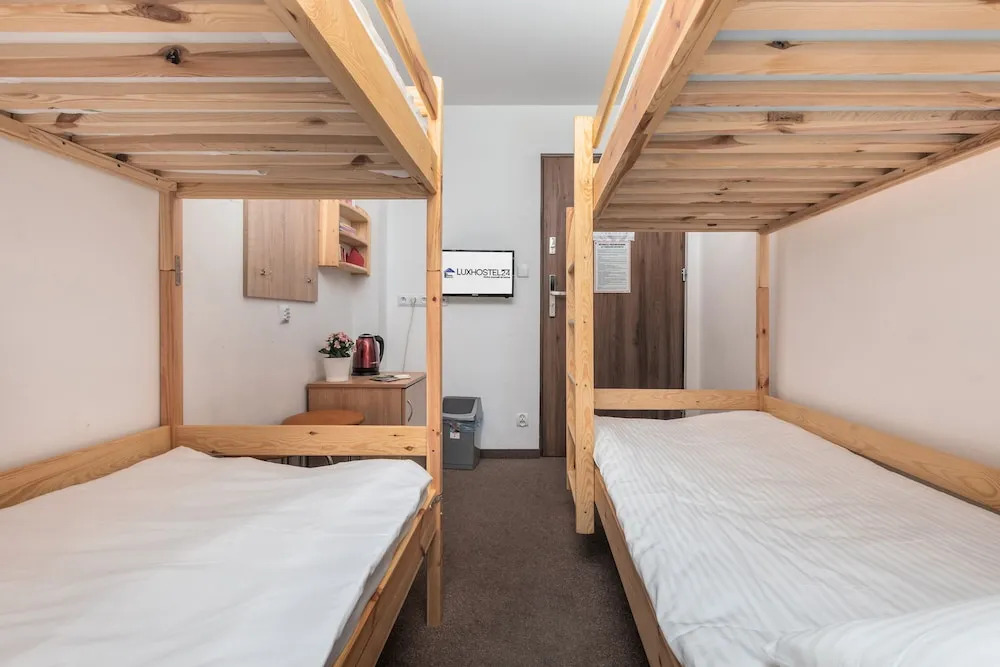 Lux Hostel 24