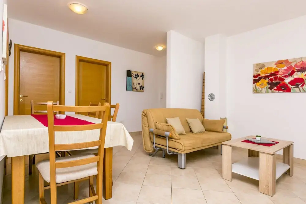 Apartments Ivan