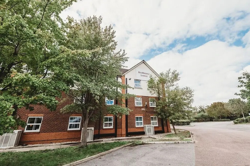 Redbridge Lodge