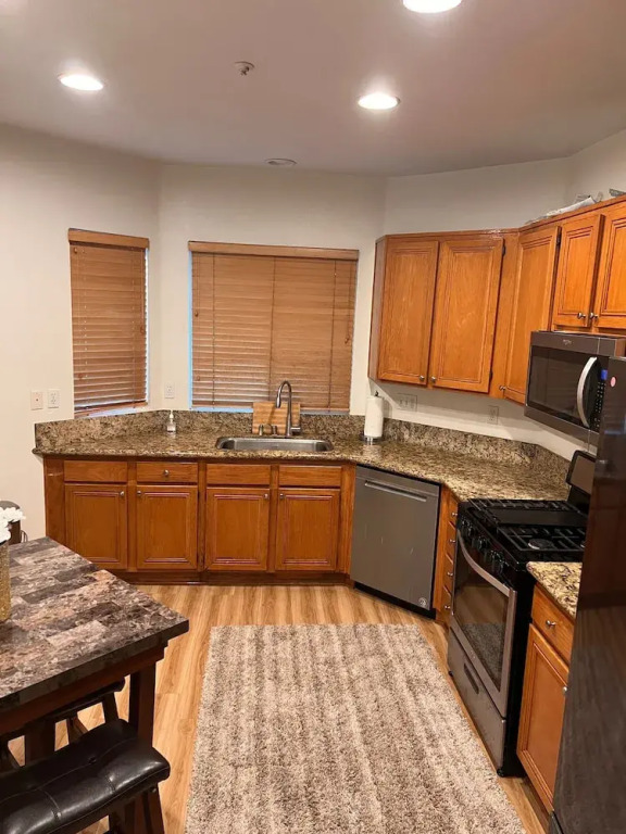 Beautiful 3 Bedroom Townhome in Irvine