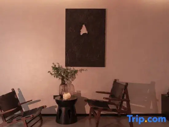 Shangri-La Xinjiuyi Homestay