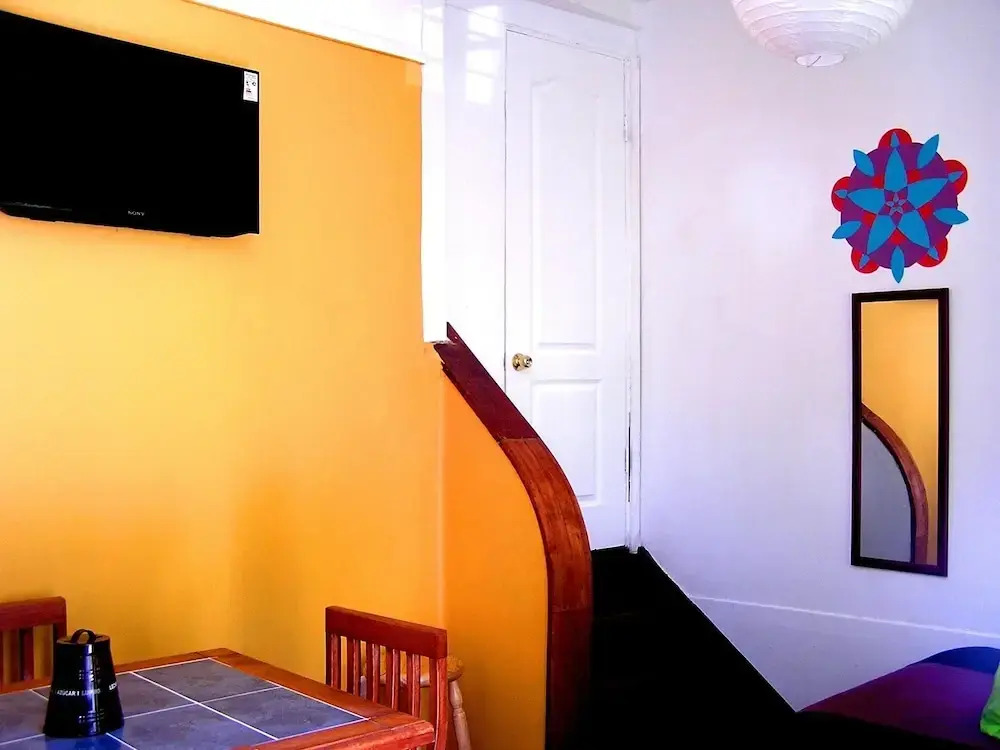 Casa Violeta Limón