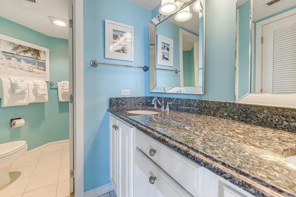 Oceanfront Resort Condo w/ Pools in Myrtle Beach