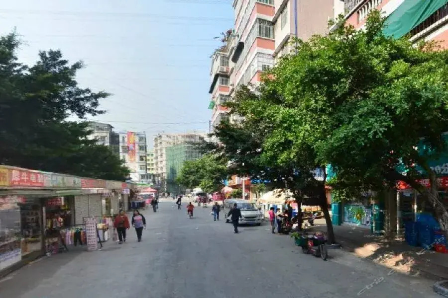 Pai Hotel Guangzhou Nanfang Hospital Mechanical and Electrical College