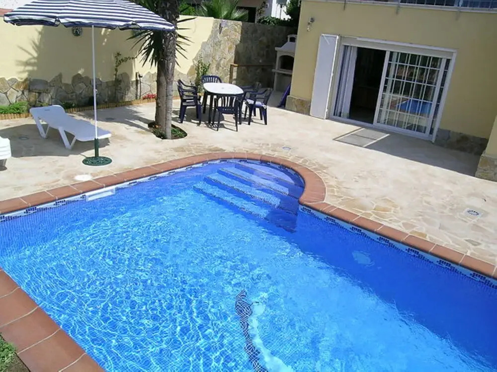 Villa - 5 Bedrooms with Pool, WiFi and Sea views - 107942