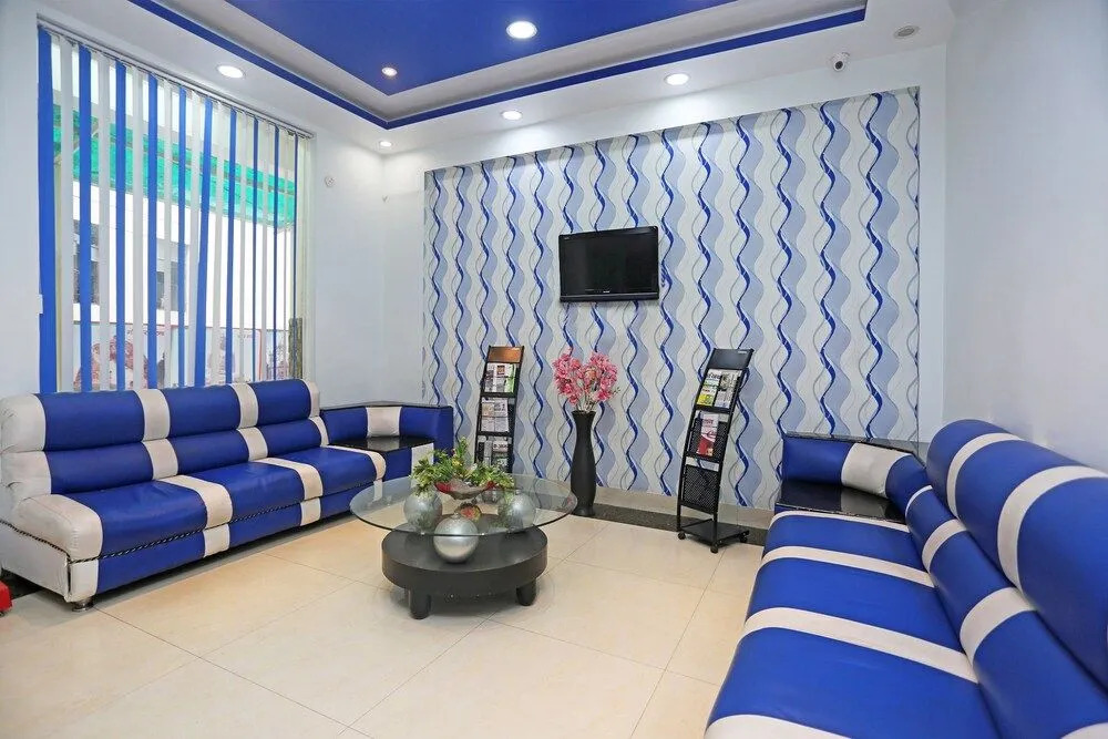 Oyo Flagship 26480 Hotel Nisa
