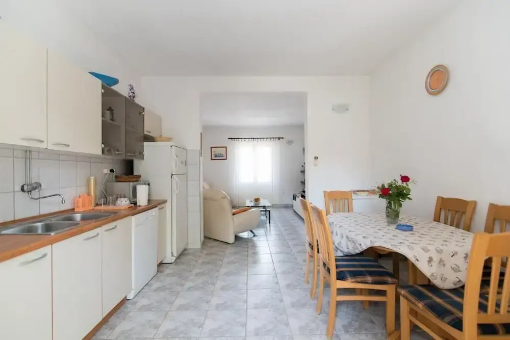 Apartment Alana -