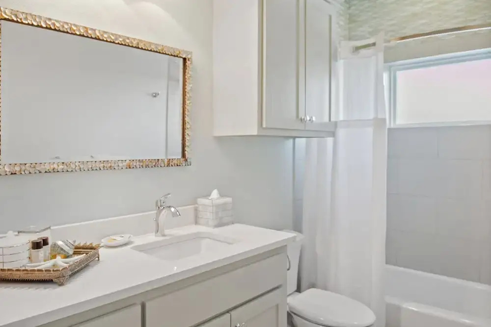 Gulf-view New-build W/ Pool & On-site Beach Access 4 Bedroom Home