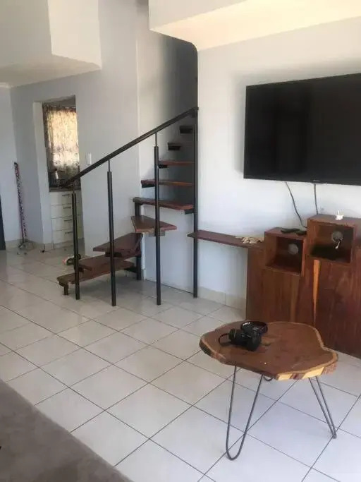 Cozy 2 bedroom loft close to the city centre.