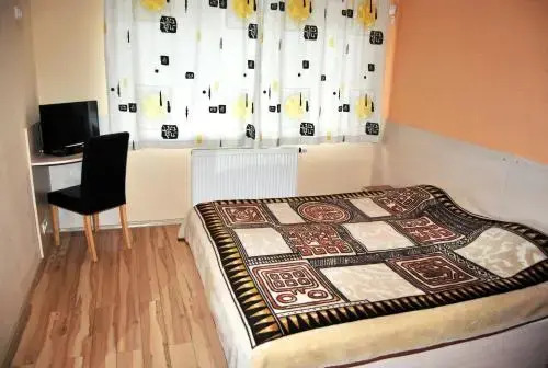 Motelis Saurida
