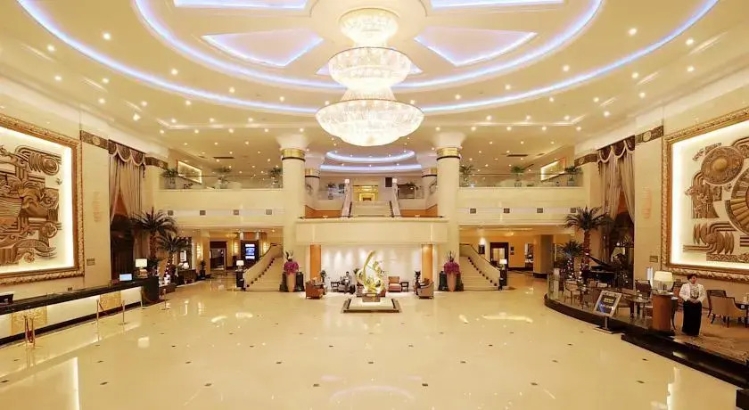 Chunlan Business Hotel