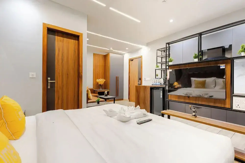 Street Studio by Lime Tree Hotel Sector 51 Gurgaon