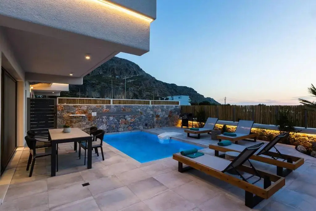 Villa Daphne-Naiades/ 2 bedrooms,luxury,beachfront
