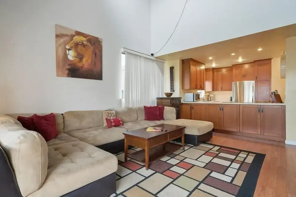 Kailua Bay Resort 3301 - Two Bedroom Condo
