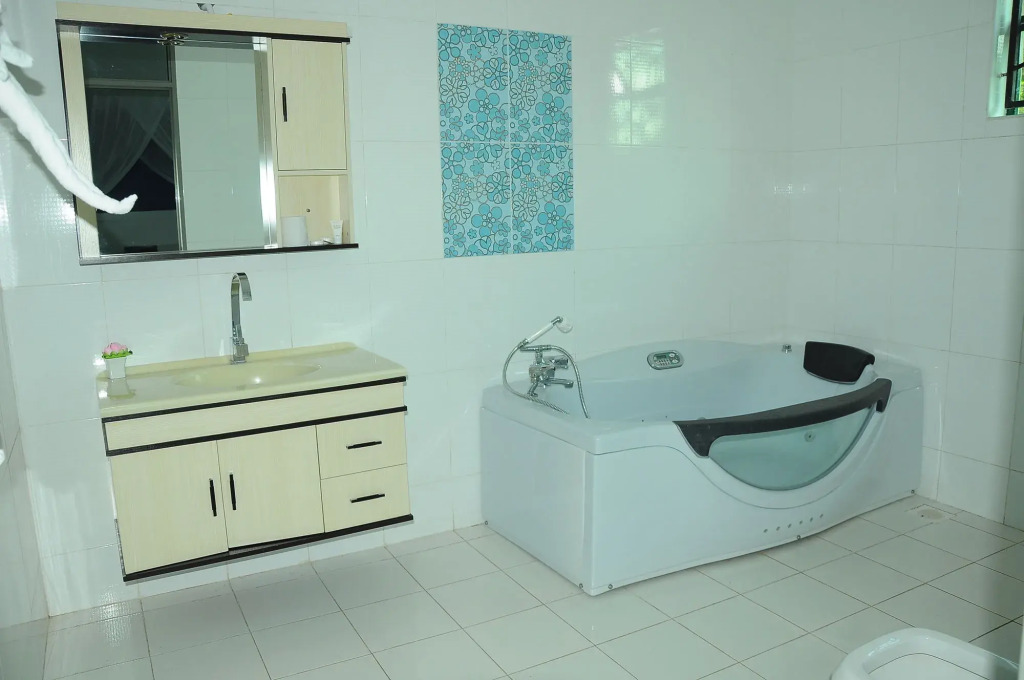 Karen Inn and Suites