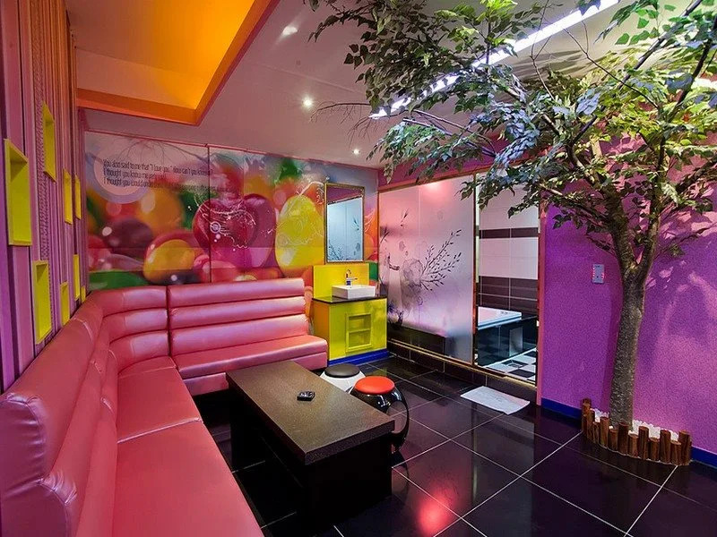 Icecream Hotel