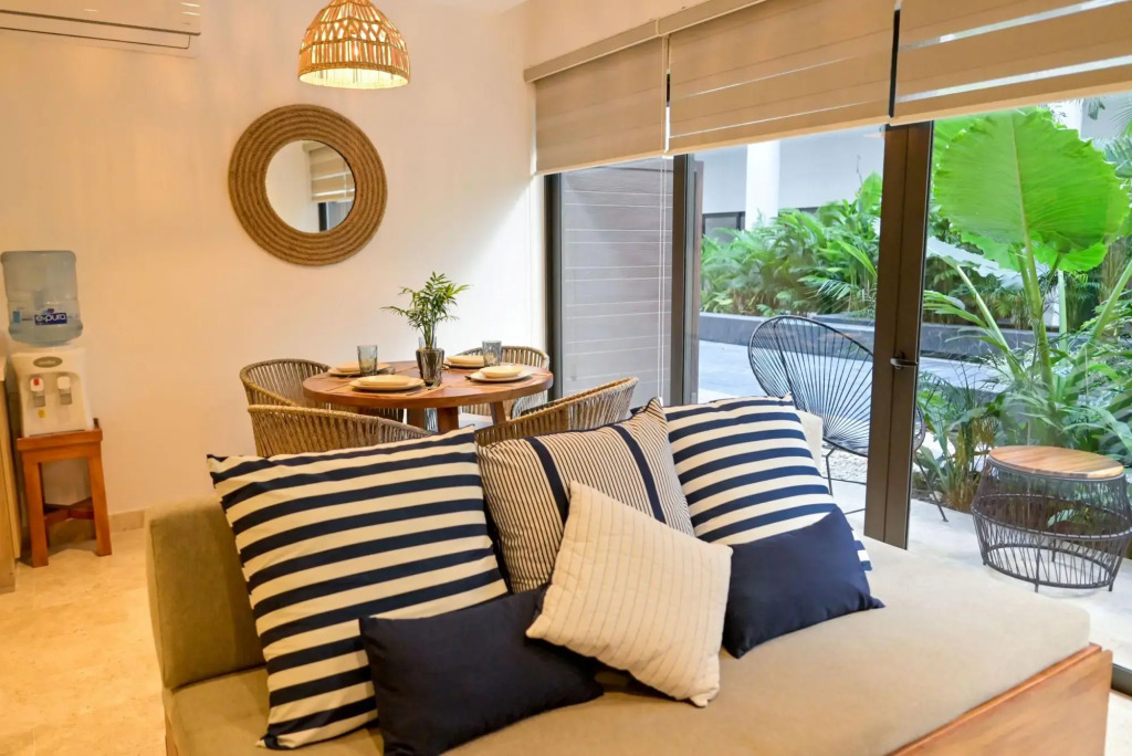 Brand New Lovely 1BR Apartment | PDC | Rooftop Pool, Gym & Pool Table | Nice Amenities