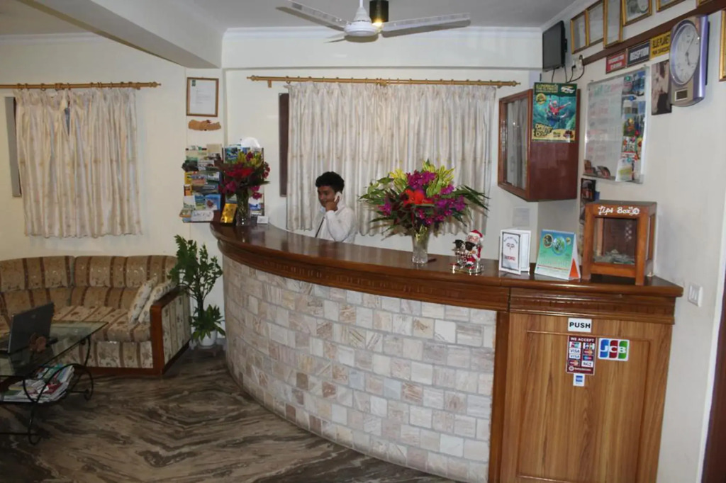 Blue Planet Lodge & Restaurant