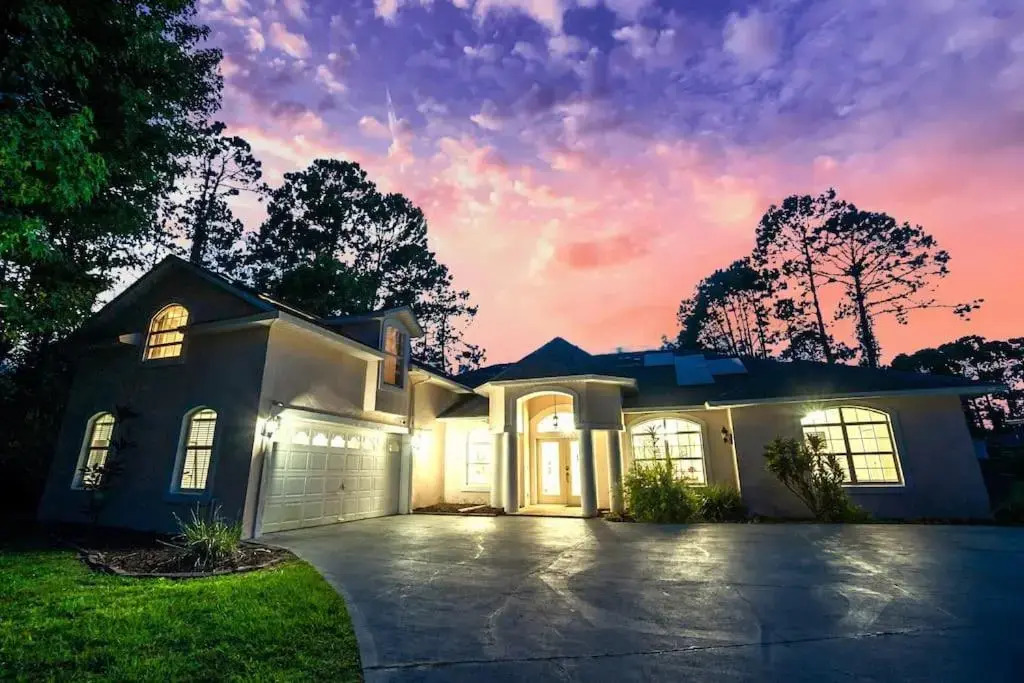 Palm Paradise with Heated Saltwater Pool - 10 min to the Beach