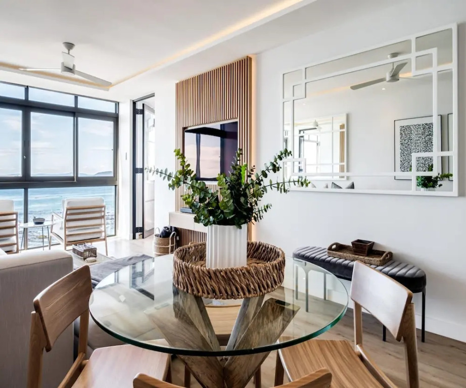 Magical Apartment w Uninterrupted Ocean Views Mouille Views