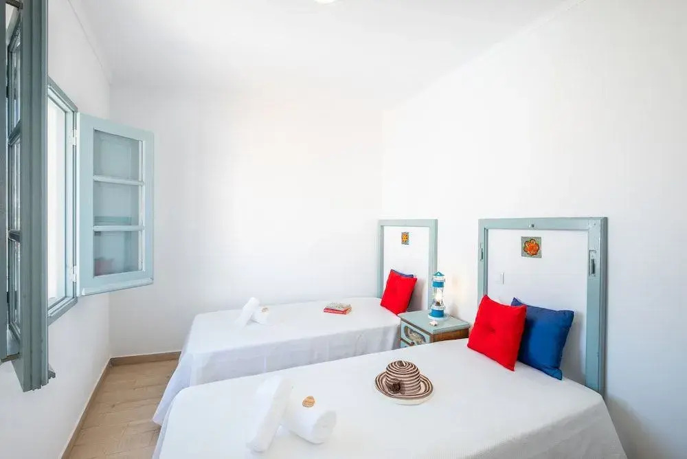 Townhouse Aqua