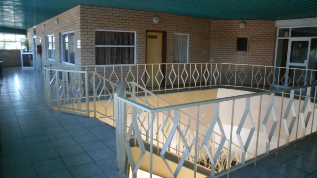 Centre Lodge