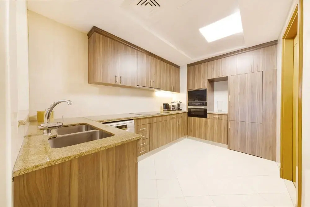 Maison Privee - Spacious Apt w/ Beach, Pool and Marina Access