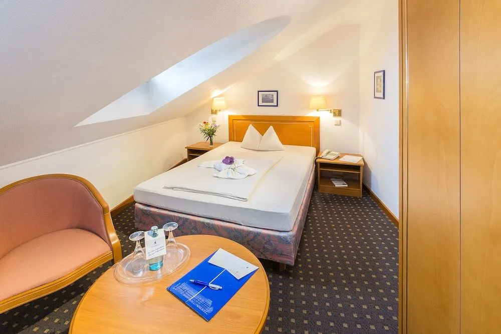 Hotel Alekto