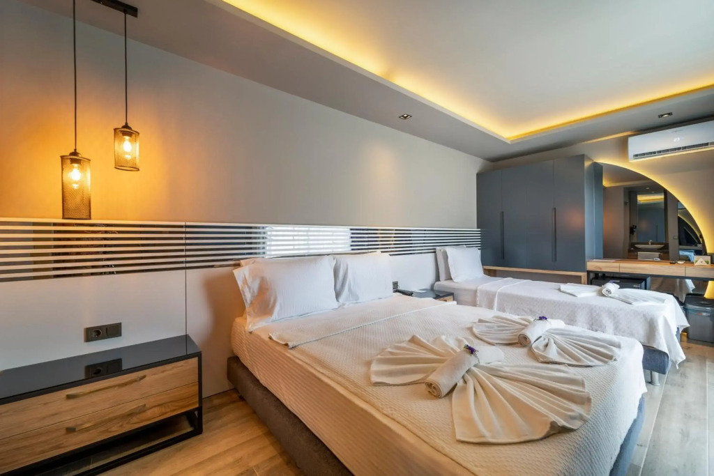 S3 Seahorse Beach Club