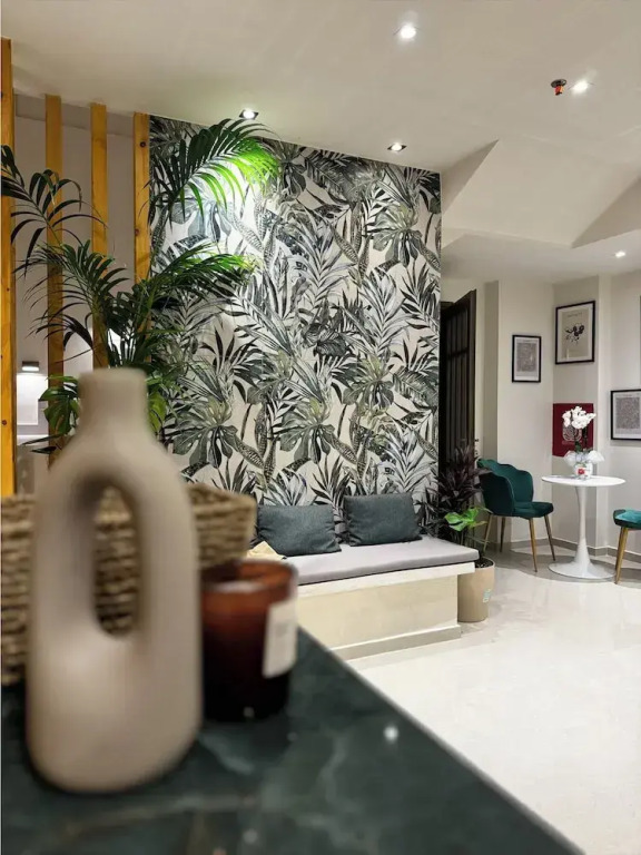 Lunar Hotel Modern Boutique