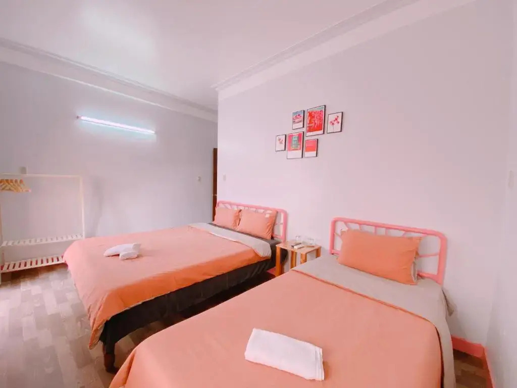 Happy House Homestay