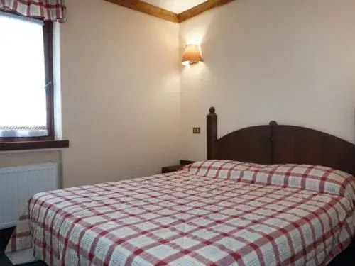 La Piazza Deluxe 12232