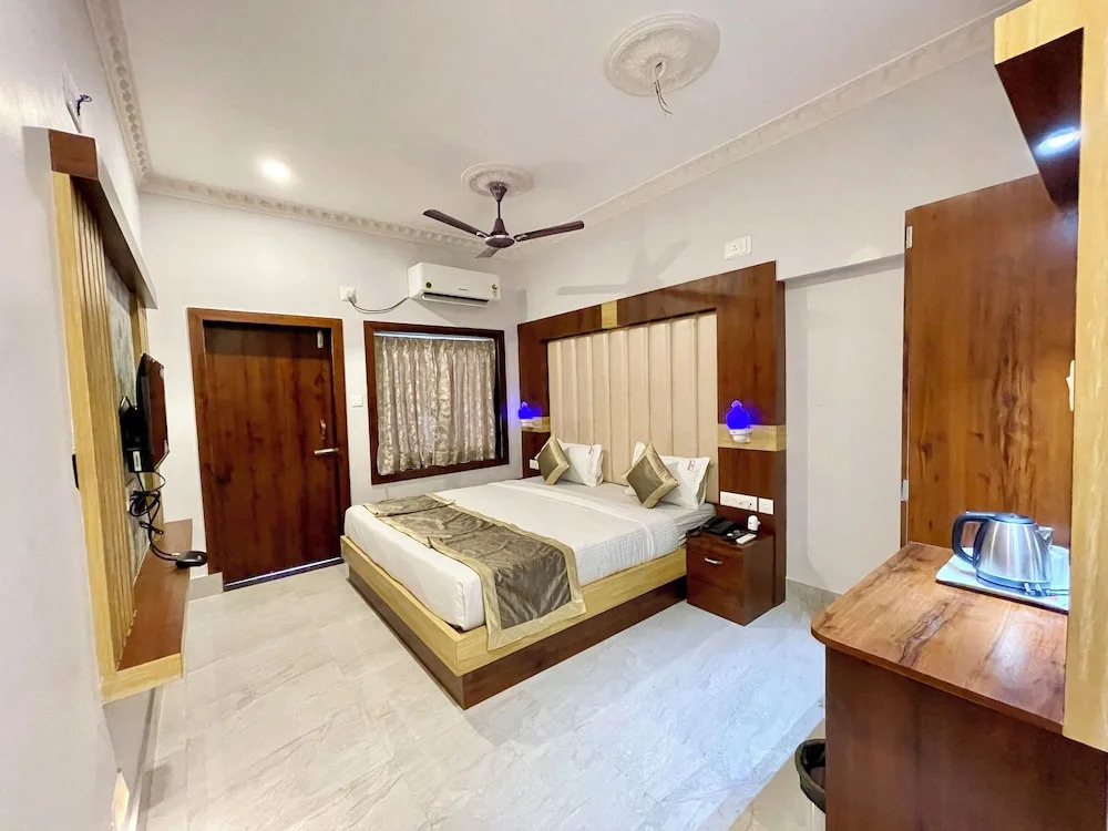 Hotel A One Lagoon - Puri near Sea Beach