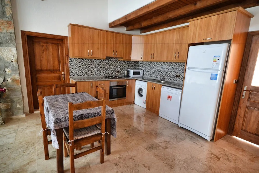 KAY2800 Villa Ferah4 3 Bedrooms