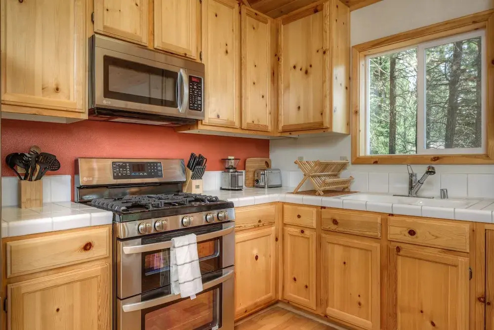 3BR Pine Forest House in Truckee Tahoe Donner by RedAwning