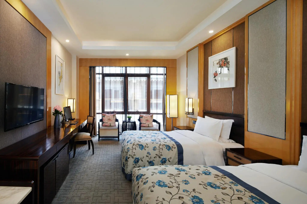Yun-zen Jinling Lotus Hotel