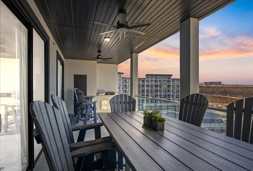 Newly Designed Topsider Condo w/ Beautiful Main Channel Views