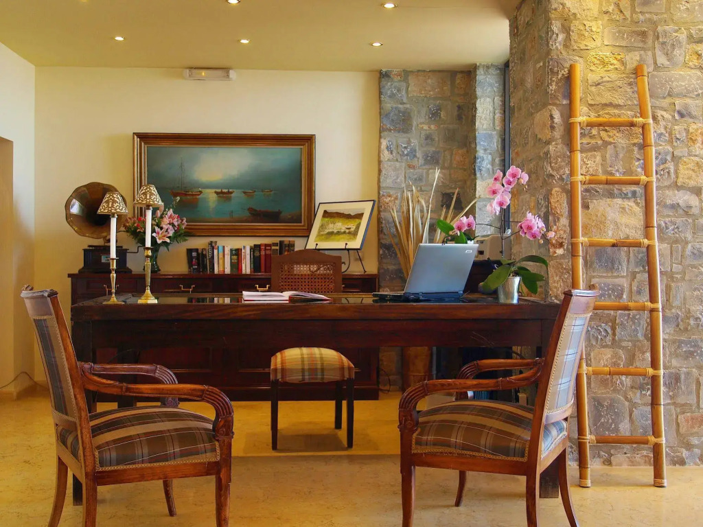 Creta Blue Boutique Hotel & Suites
