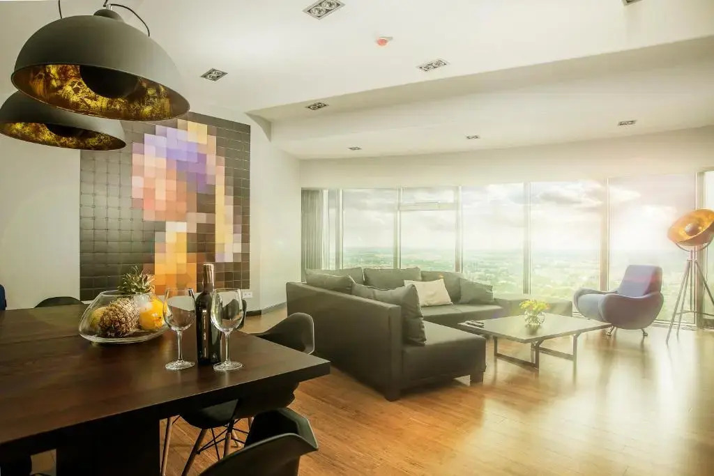 30th+ Floor Apartments in Sky Tower