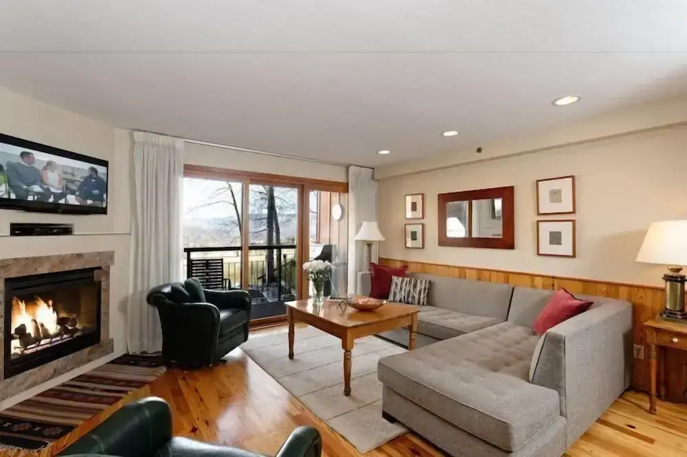 Snowmass Village 2 Bedroom Premier Condo At Crestwood