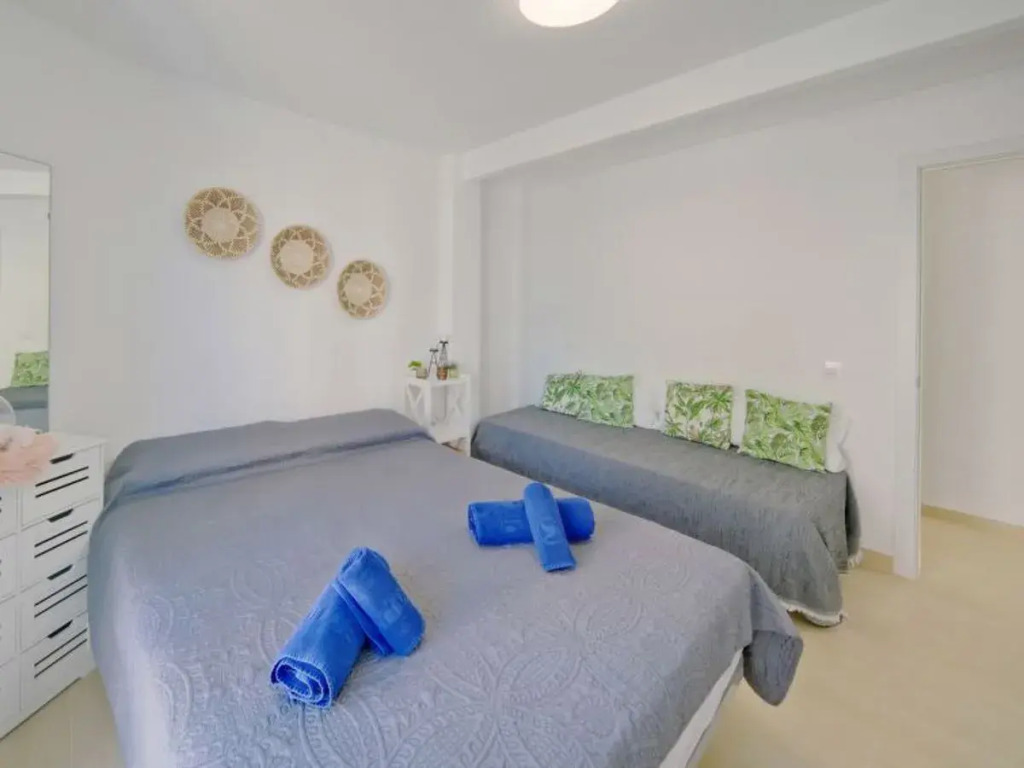 Miramar 02 30666