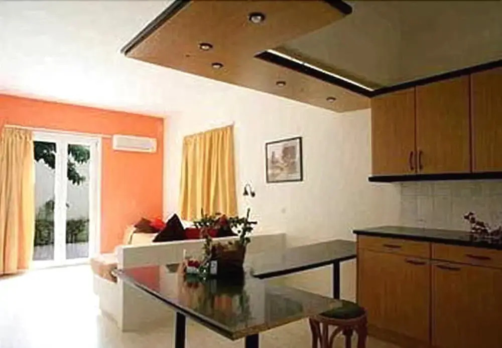 Paleros Garden Village Resort