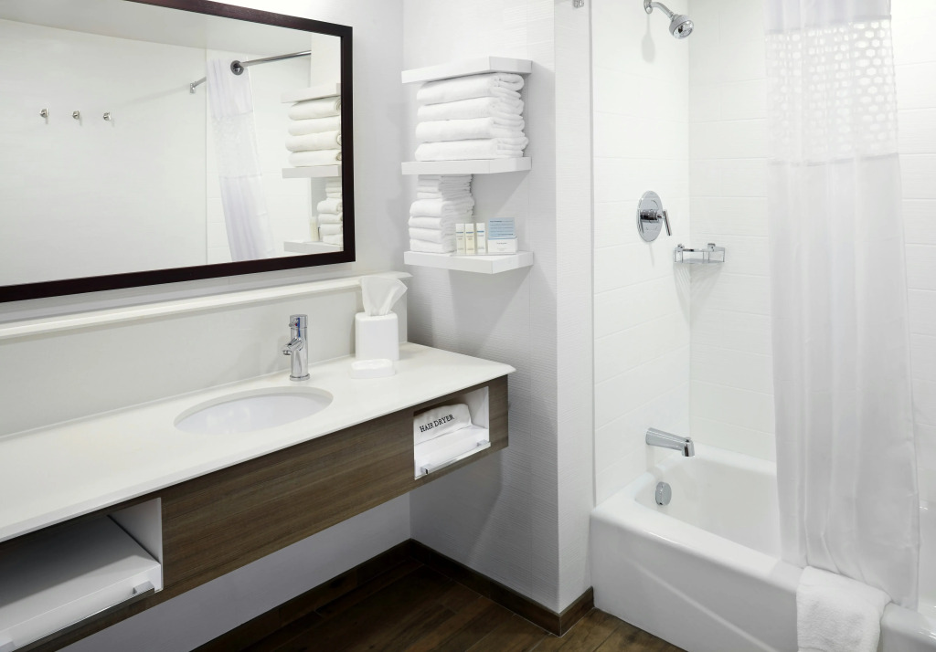 Hampton Inn & Suites Pittsburgh Airport South/Settlers Ridge