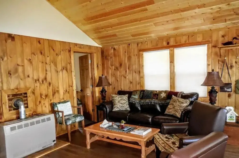 Knotty Pine Resort- White Pine 2 Bedroom Condo