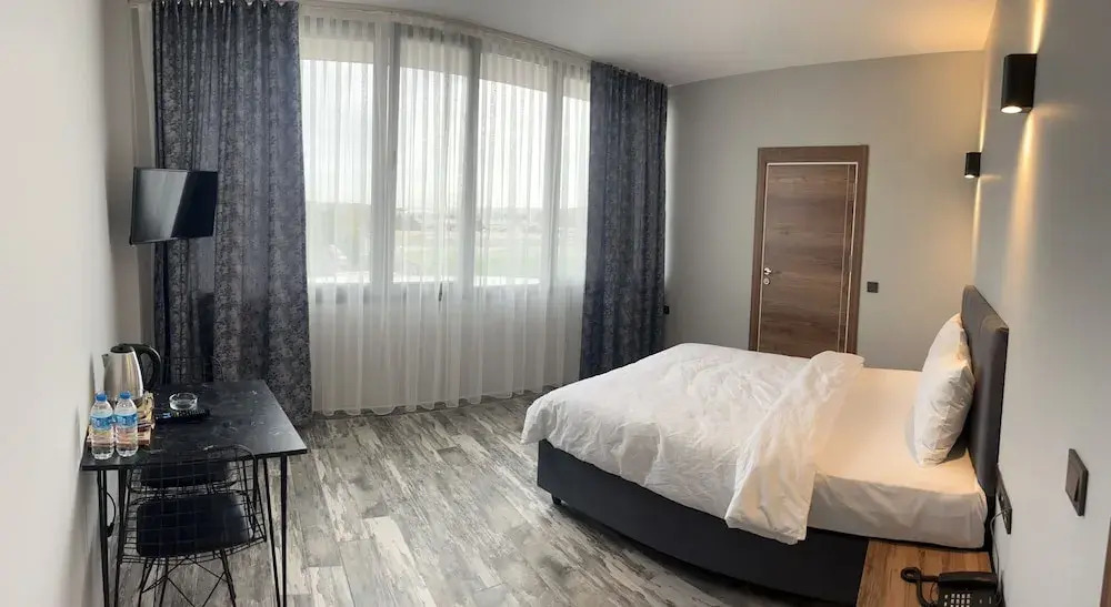 Tuzla Grand