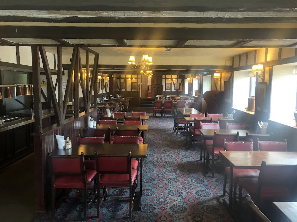 Raleghs Cross Inn