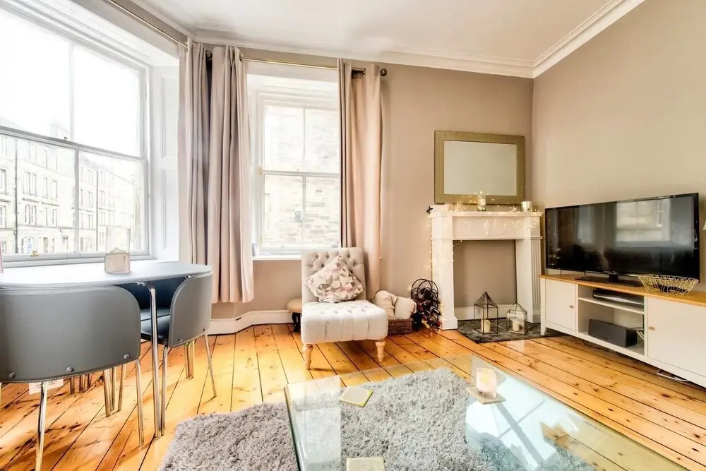 Gorgeous Modern Apartment in Canonmills