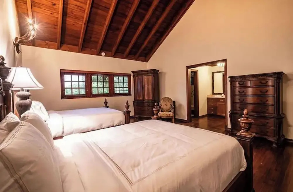 Srvittinivillas Brres/16 Spacius Villa / Large Family/ Group/ Couples/holiday