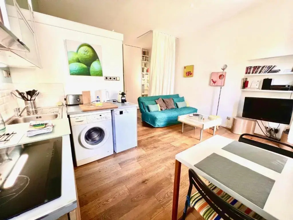 ApartHotel Riviera - Grimaldi Coeur de Ville - Terrasse Esprit - Large Studio AC with bigger South Terrace - Hyper Centre - 5mn plage