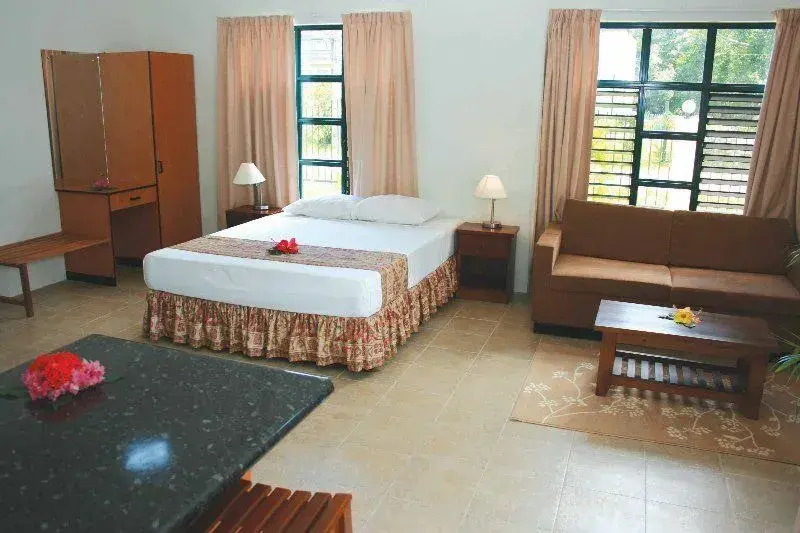 Hexagon Intl (2 Bdrm Apt)